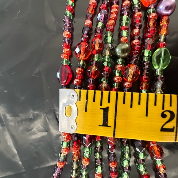 Multi Red Seed Bead 39” Necklace Red Purple 8 Strand - Picture 3 of 6